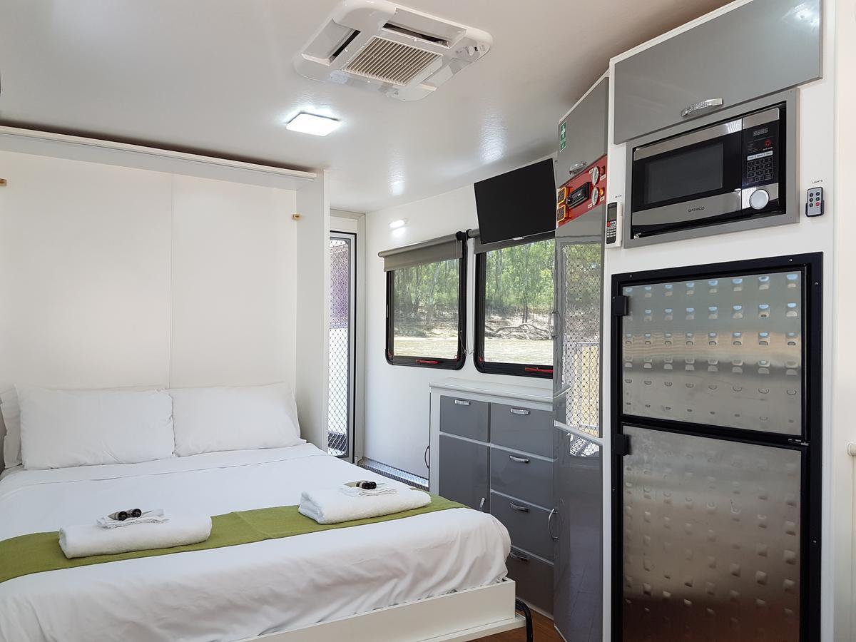 Moama On Murray Houseboats 外观 照片